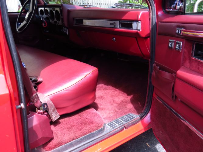 Chevrolet-Silverado-1985-14