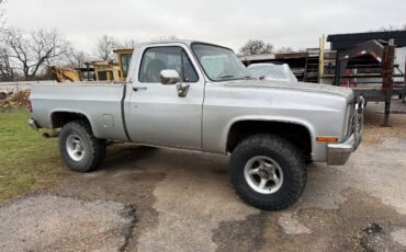 Chevrolet-Silverado-1985-16