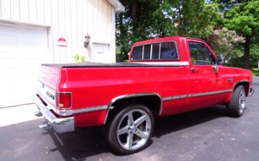 Chevrolet-Silverado-1985-3