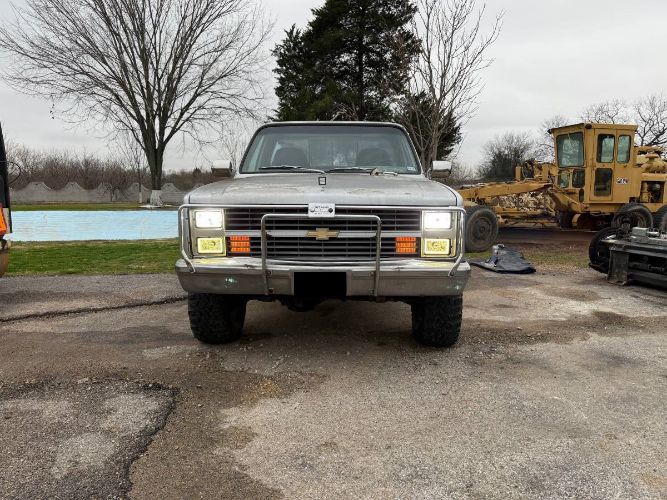 Chevrolet-Silverado-1985-8