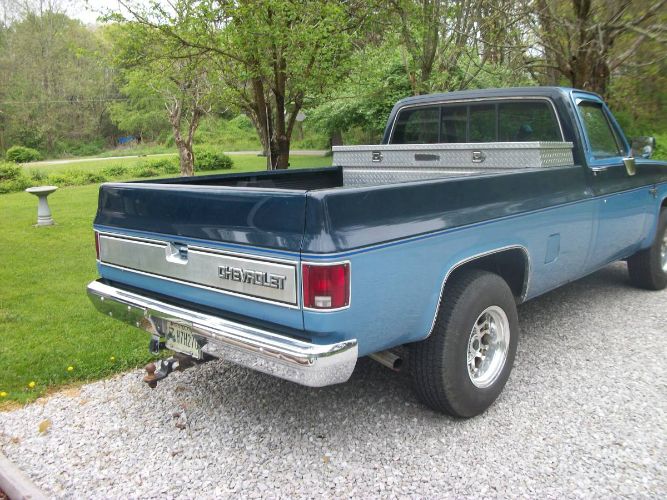 Chevrolet-Silverado-1985-Blue-4