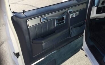 Chevrolet-Silverado-1987-White-15