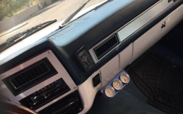 Chevrolet-Silverado-1987-White-16