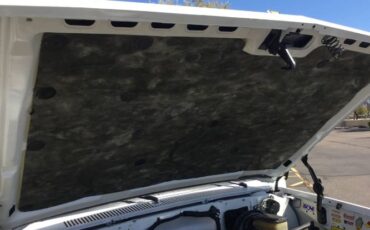 Chevrolet-Silverado-1987-White-18