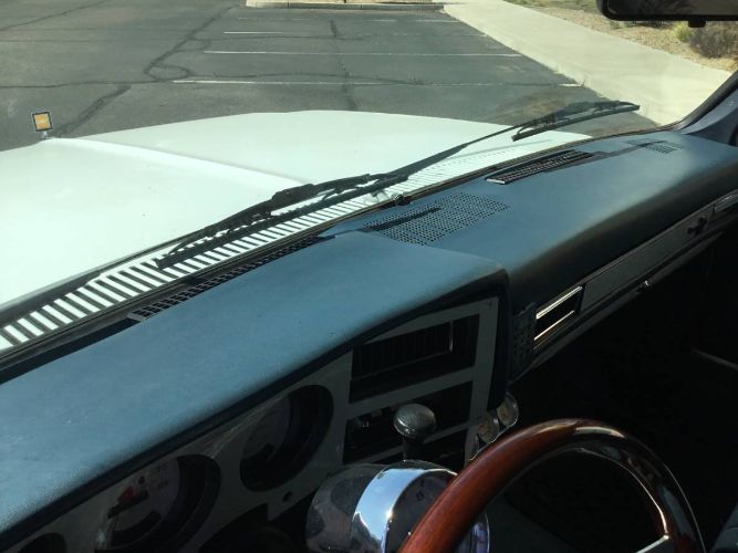 Chevrolet-Silverado-1987-White-19