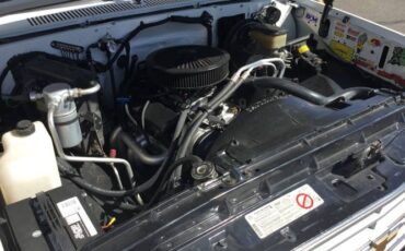 Chevrolet-Silverado-1987-White-20