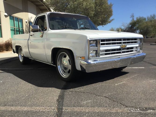 Chevrolet-Silverado-1987-White-3