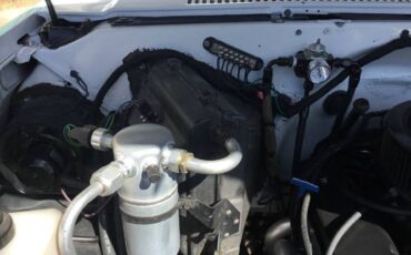 Chevrolet-Silverado-1987-White-8