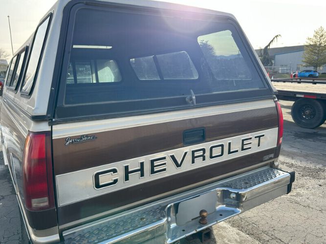 Chevrolet-Silverado-1988-Brown-Tan-5