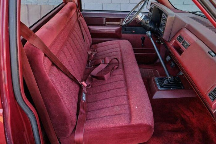 Chevrolet-Silverado-1988-Red-17