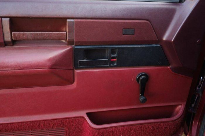Chevrolet-Silverado-1988-Red-3