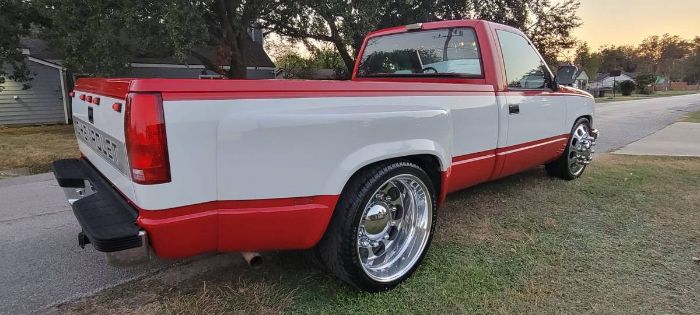 Chevrolet-Silverado-1988-Two-Tone-RedWhite-11