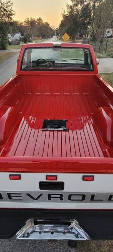Chevrolet-Silverado-1988-Two-Tone-RedWhite-14