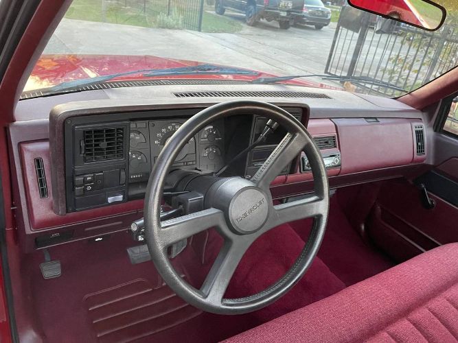Chevrolet-Silverado-1988-Two-Tone-RedWhite-15