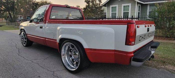 Chevrolet-Silverado-1988-Two-Tone-RedWhite-17