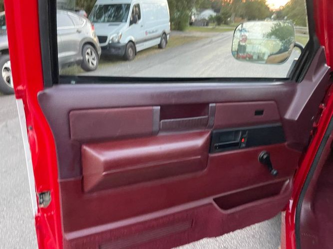 Chevrolet-Silverado-1988-Two-Tone-RedWhite-5