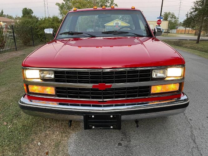 Chevrolet-Silverado-1988-Two-Tone-RedWhite-9