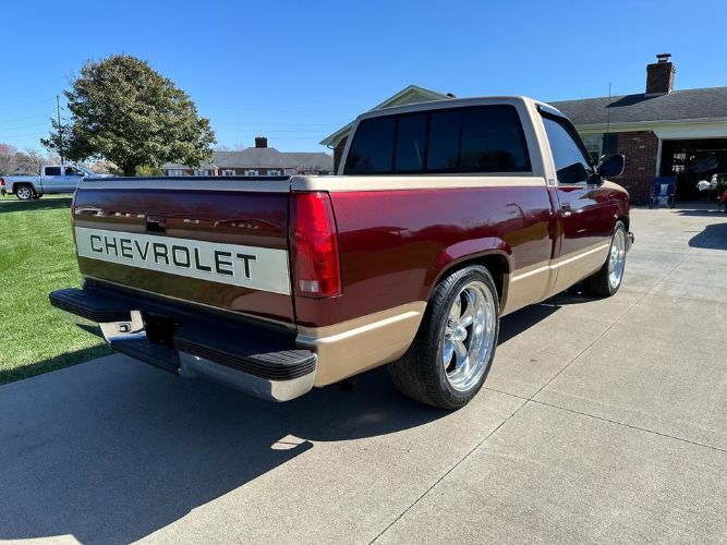 Chevrolet-Silverado-1990-Custom-2-Tone-Tan-1