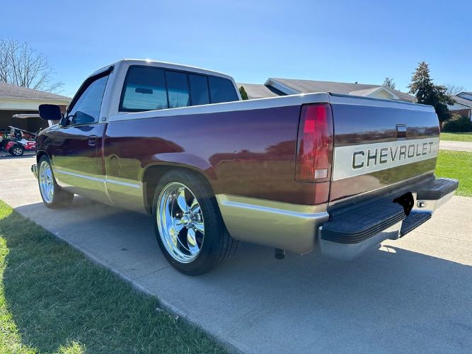 Chevrolet-Silverado-1990-Custom-2-Tone-Tan-2