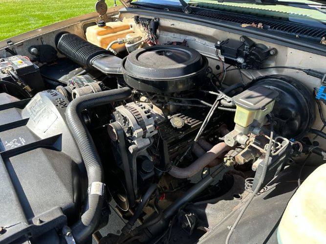 Chevrolet-Silverado-1990-Custom-2-Tone-Tan-6