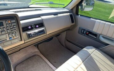 Chevrolet-Silverado-1990-Custom-2-Tone-Tan-8