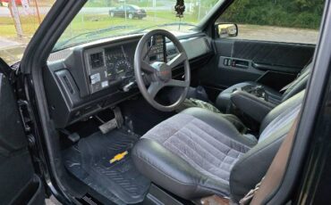 Chevrolet-Silverado-1991-Black-Black-11