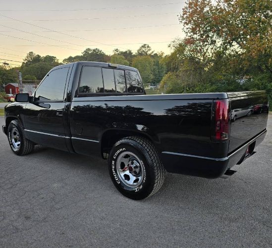 Chevrolet-Silverado-1991-Black-Black-14