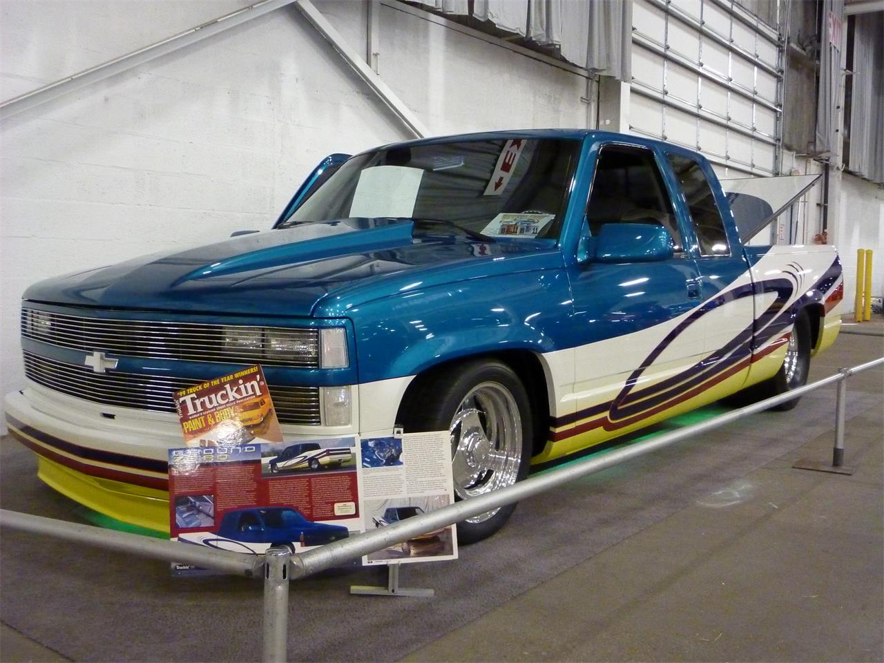 Chevrolet-Silverado-1992-Custom-Gray-1