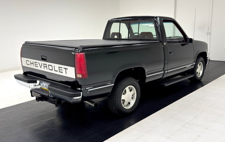 Chevrolet-Silverado-1993-Onyx-Black-Garnet-11
