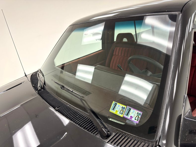 Chevrolet-Silverado-1993-Onyx-Black-Garnet-18