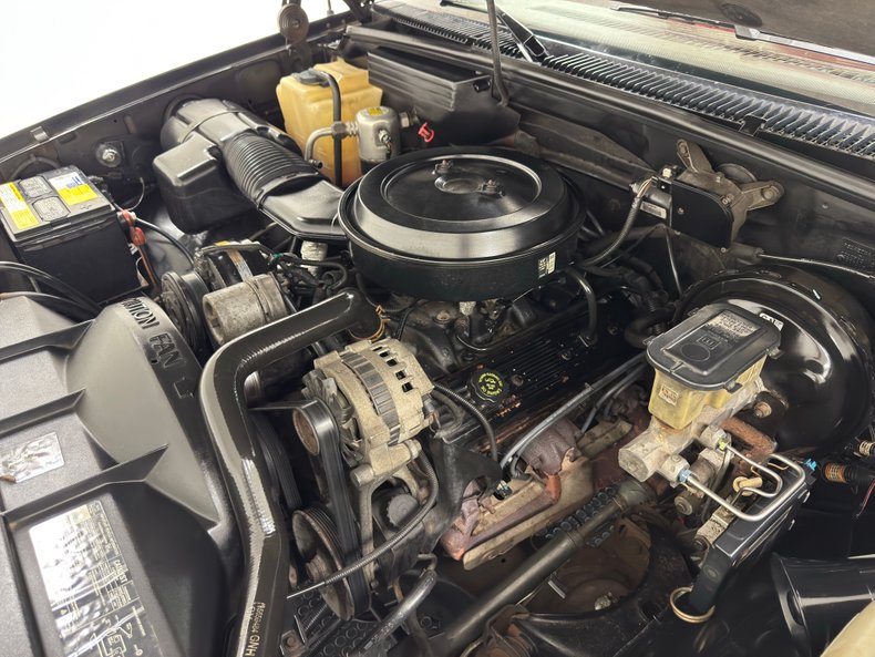 Chevrolet-Silverado-1993-Onyx-Black-Garnet-29