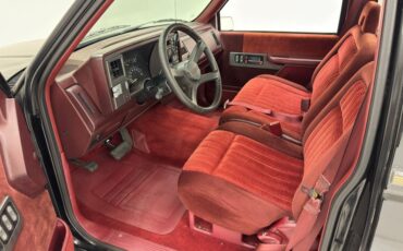 Chevrolet-Silverado-1993-Onyx-Black-Garnet-38
