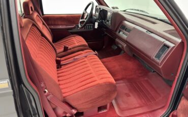 Chevrolet-Silverado-1993-Onyx-Black-Garnet-40