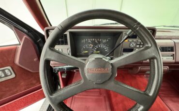 Chevrolet-Silverado-1993-Onyx-Black-Garnet-41