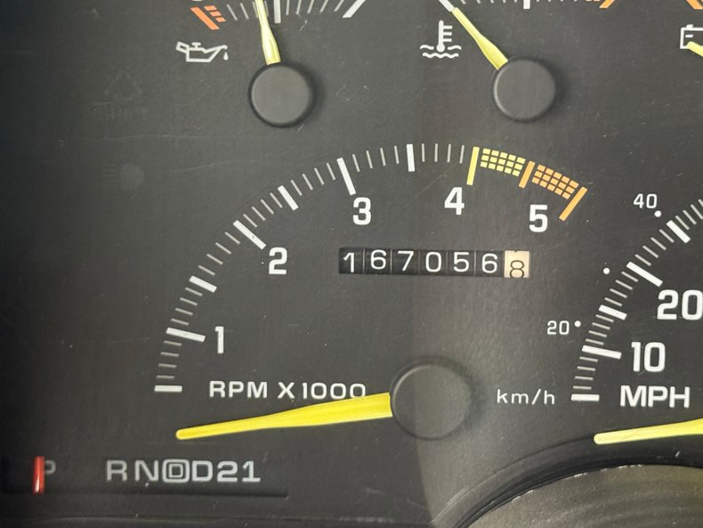 Chevrolet-Silverado-1993-Onyx-Black-Garnet-43