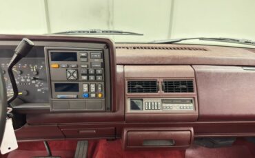 Chevrolet-Silverado-1993-Onyx-Black-Garnet-44