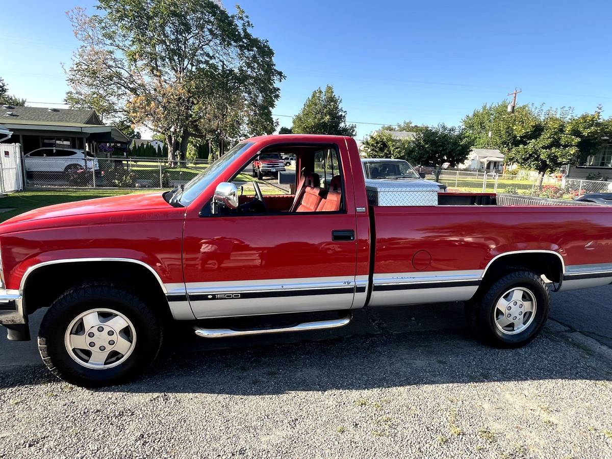 Chevrolet-Silverado-1993-red-1