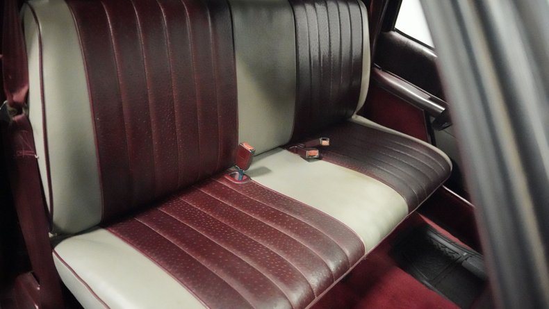 Chevrolet-Silverado-1994-Purple-Maroon-39