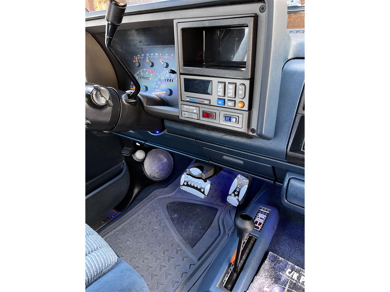 Chevrolet-Silverado-1994-White-Blue-16