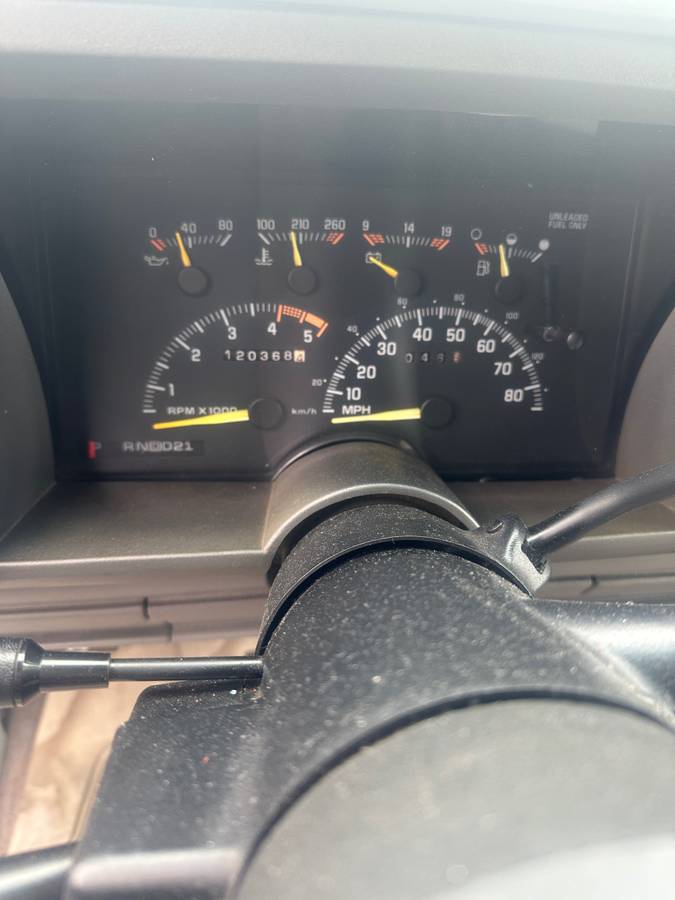 Chevrolet-Silverado-1994-white-6