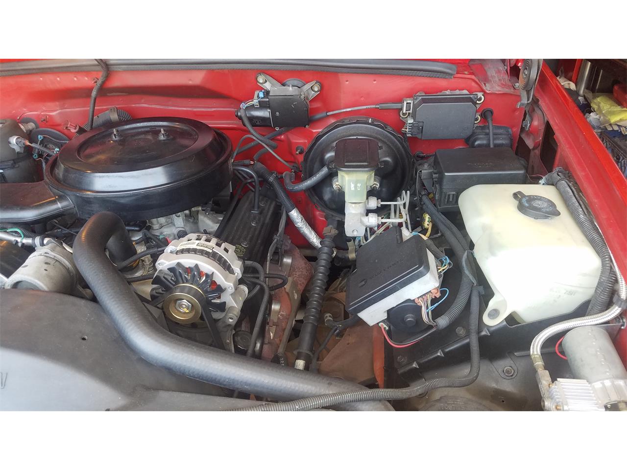 Chevrolet-Silverado-1995-red-gray-16