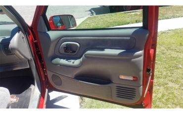 Chevrolet-Silverado-1995-red-gray-20