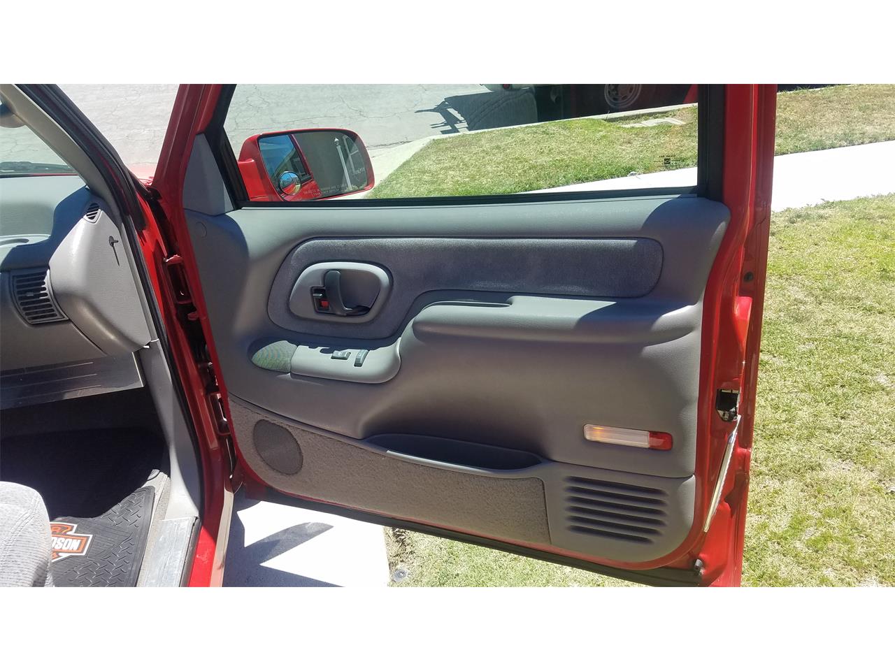 Chevrolet-Silverado-1995-red-gray-20