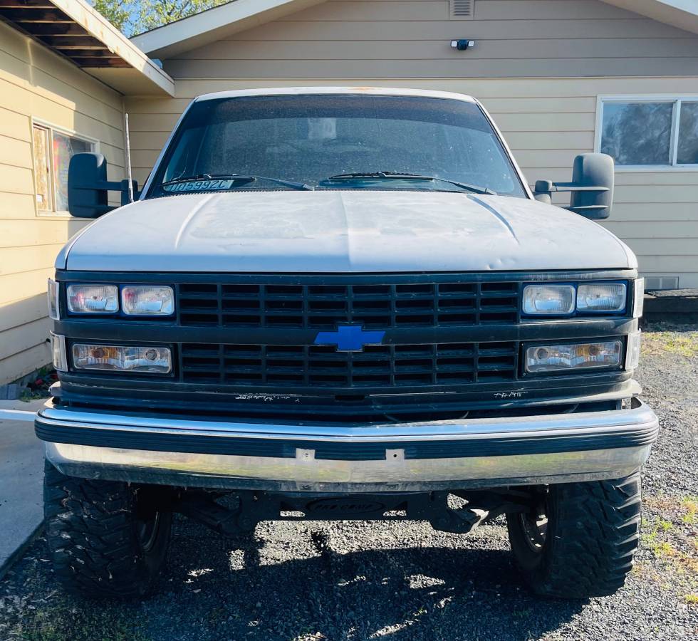 Chevrolet-Silverado-2500-1988-3