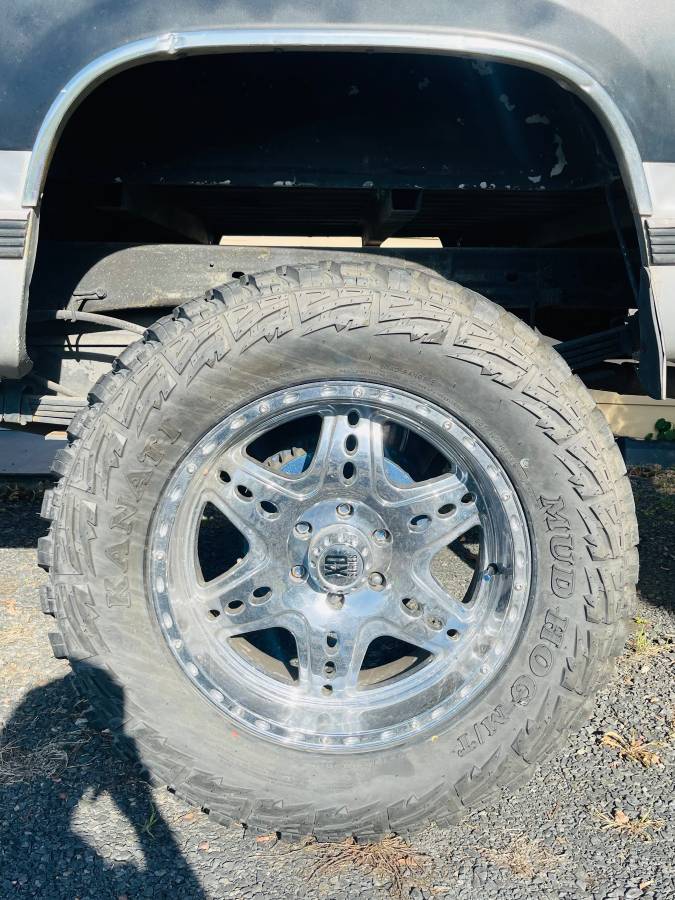 Chevrolet-Silverado-2500-1988-4