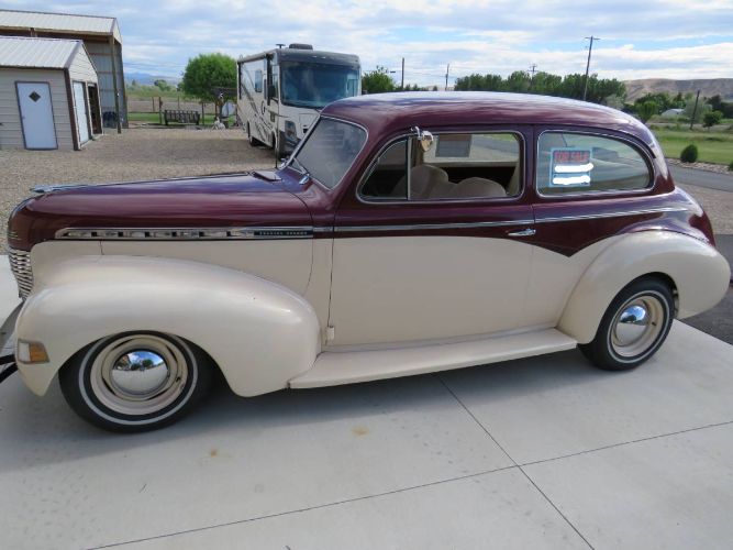 Chevrolet-Special-deluxe-1940-Red-15