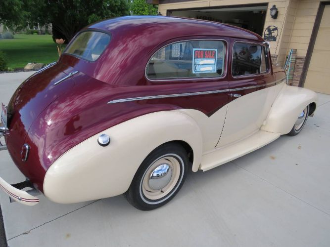 Chevrolet-Special-deluxe-1940-Red-6