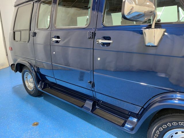 Chevrolet-Sportvan-G20-1995-Van-10