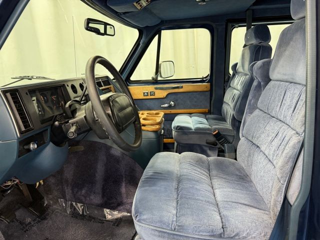 Chevrolet-Sportvan-G20-1995-Van-19