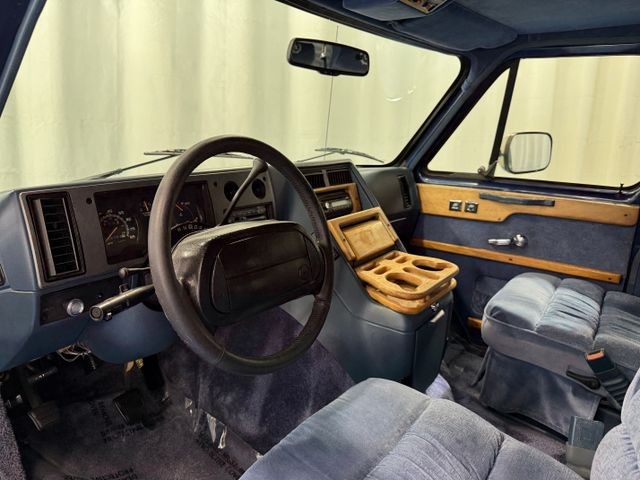 Chevrolet-Sportvan-G20-1995-Van-20